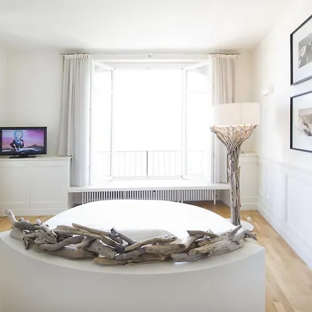 Novessentia Medical Hotell